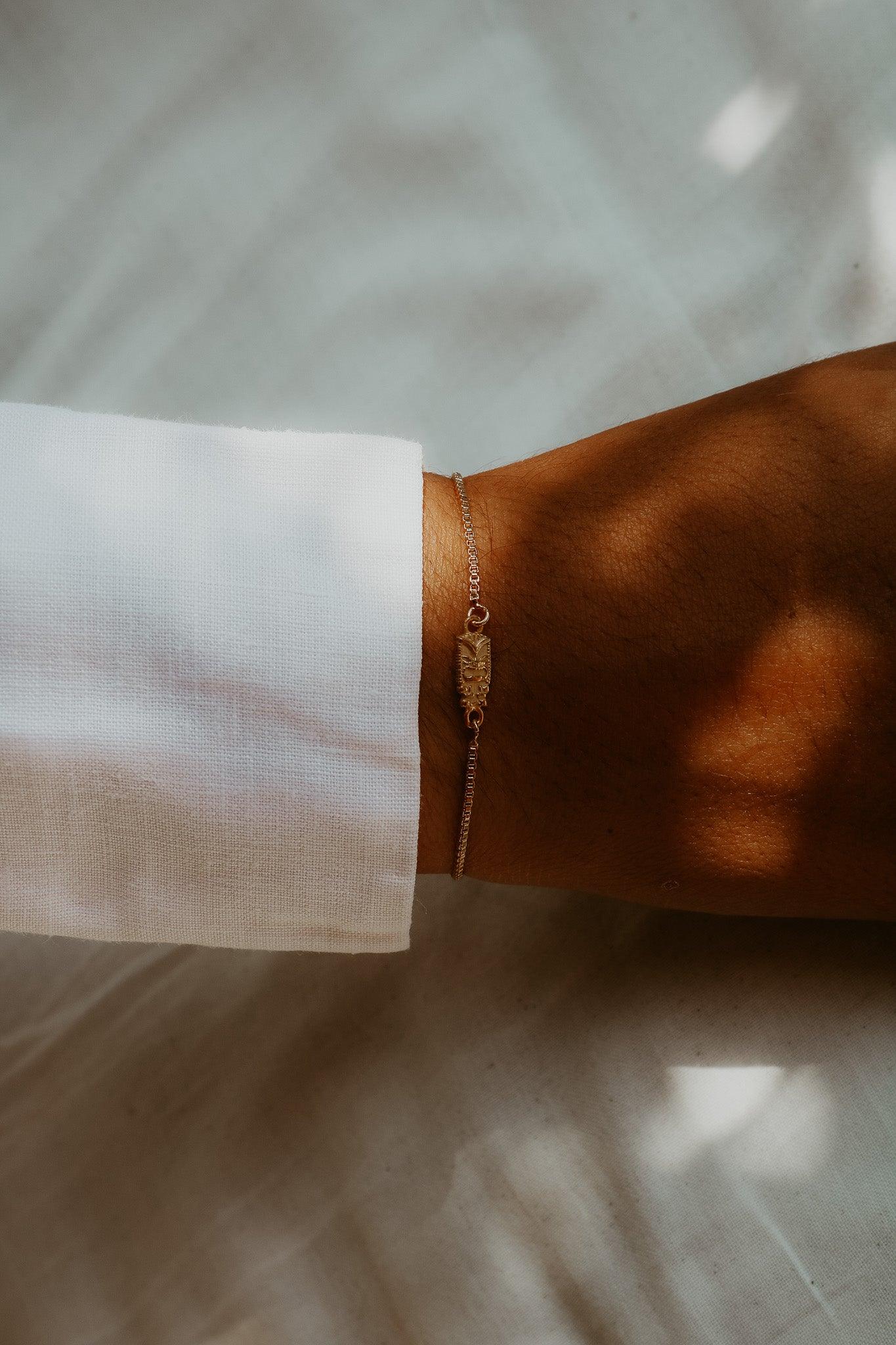 bracelet or tiki sathyne bijou