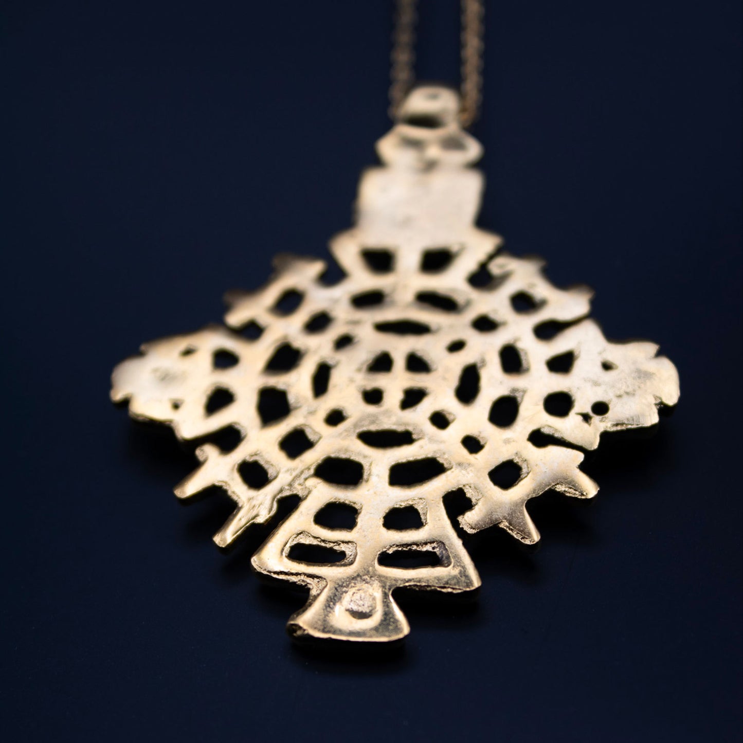 bijou croix ethnique sathyne