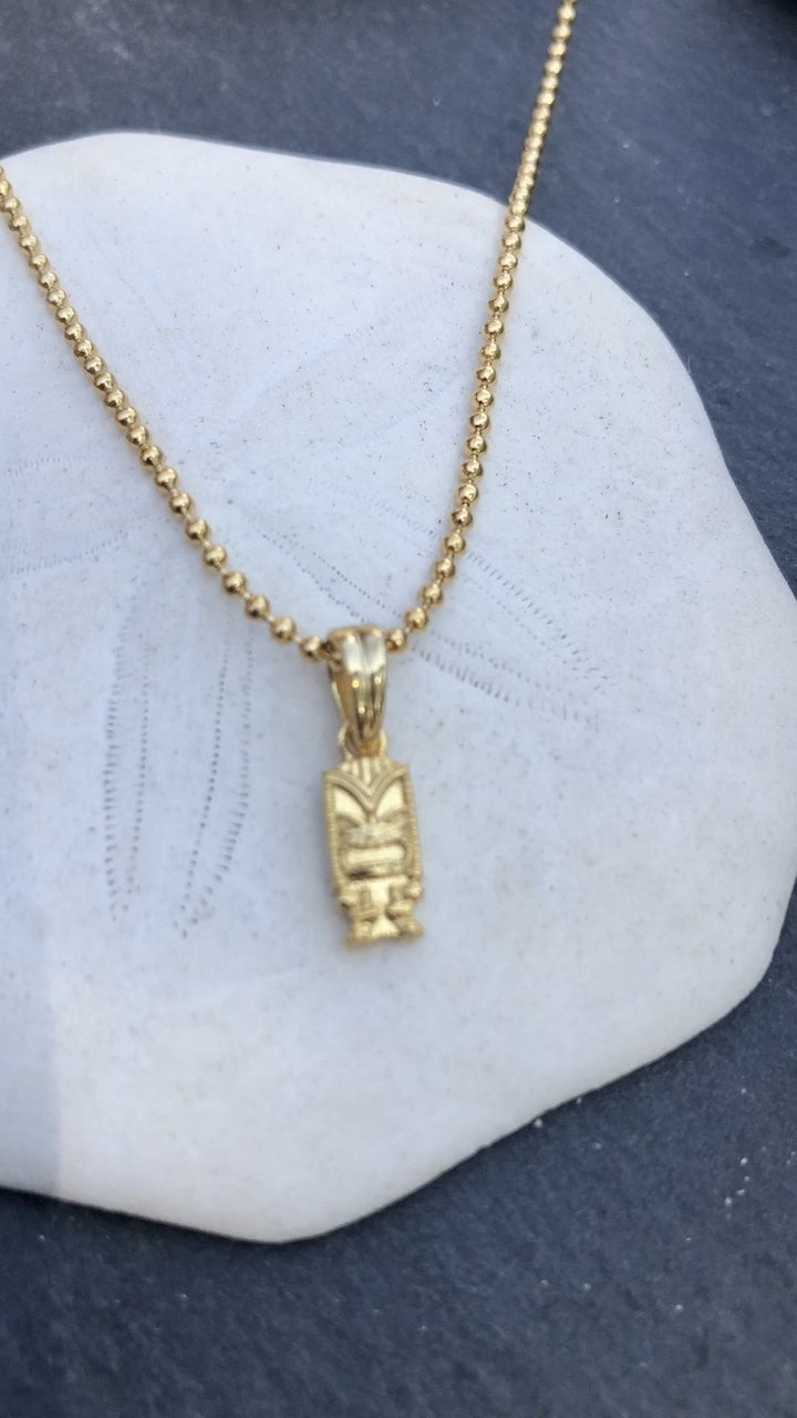 collier sathyne or tiki