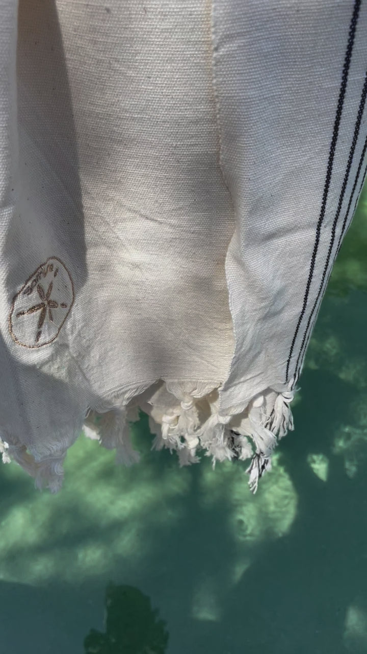 Fouta Baïa beige et noir, Sathyne