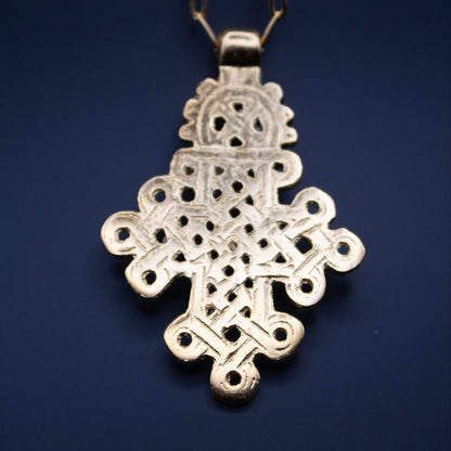 bijoux croix ethnique sathyne
