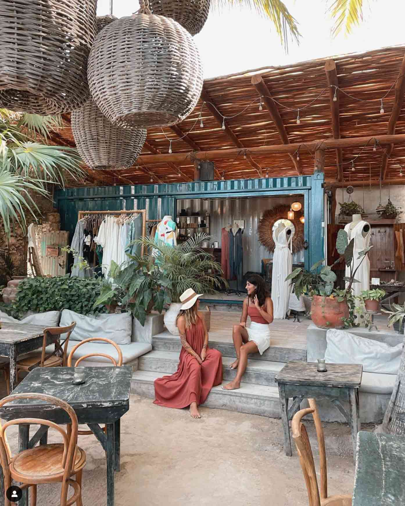 bazaar holbox Yucatan