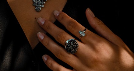 Comment entretenir un bijou en argent rhodié ?
